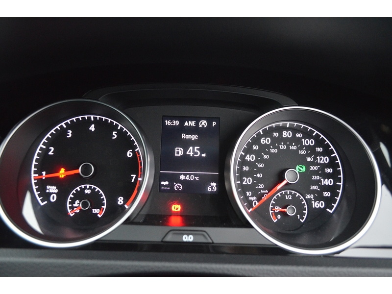 Used Volkswagen Golf 2017 for sale - 77821855: Photo 29