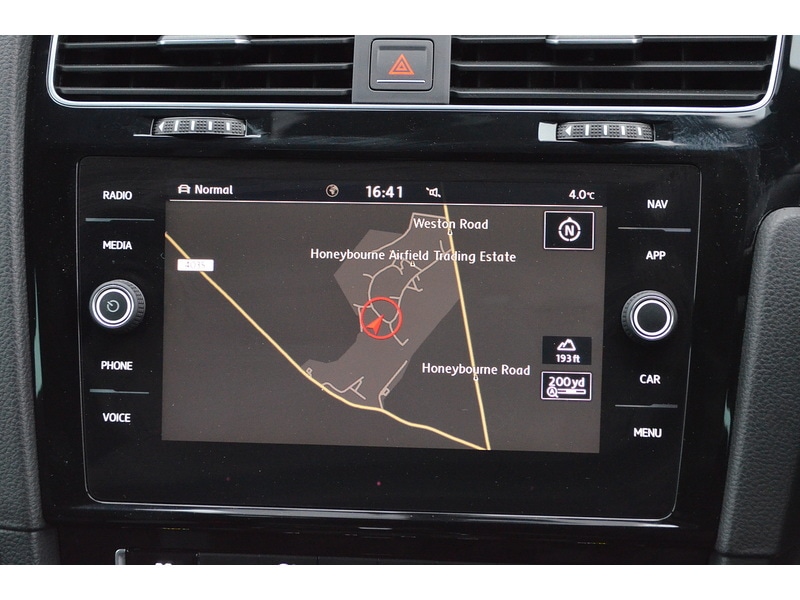 Used Volkswagen Golf 2017 for sale - 77821855: Photo 31