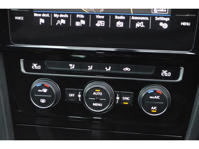 Used Volkswagen Golf 2017 for sale - 77821855: Photo 34