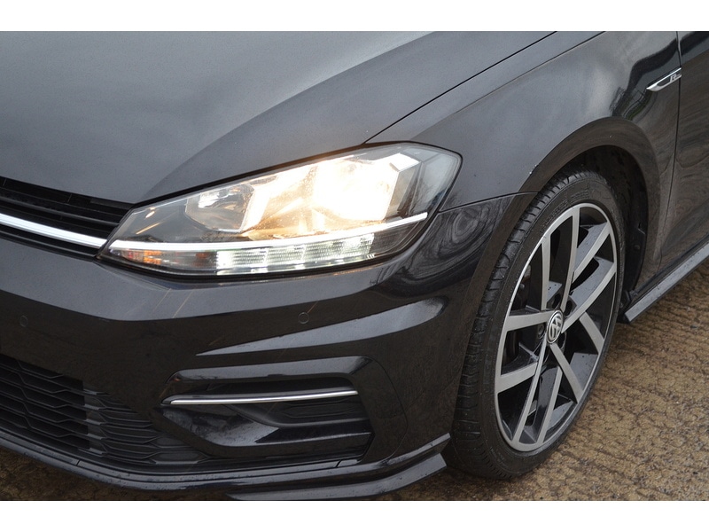 Used Volkswagen Golf 2017 for sale - 77821855: Photo 36