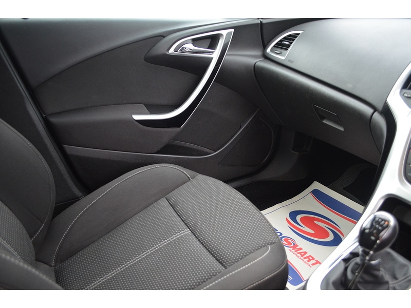 Used Vauxhall Astra 2013 for sale - 77328745: Photo 32