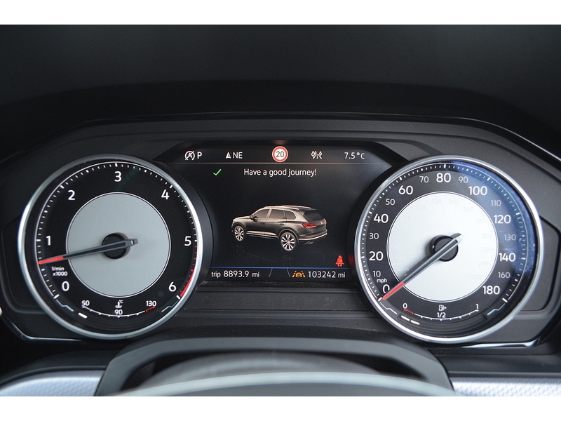 Used Volkswagen Touareg 2019 for sale - 77222934: Photo 19