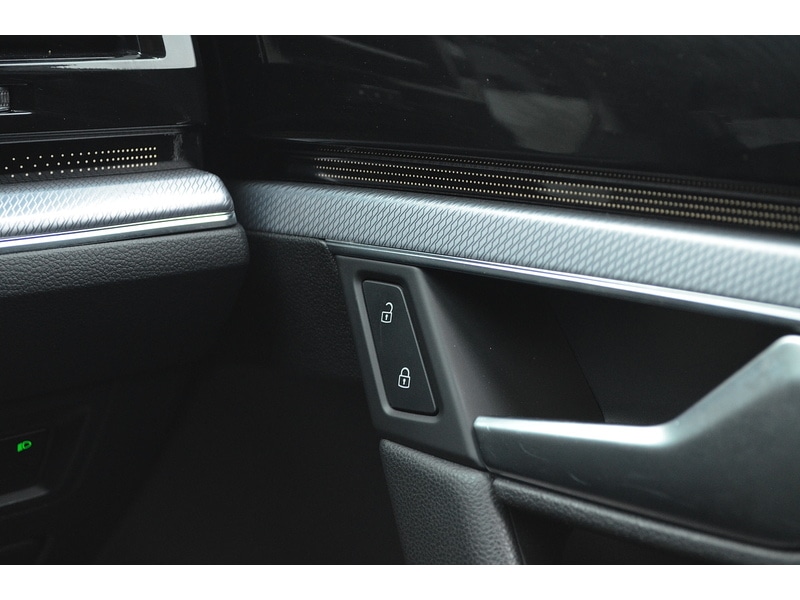 Used Volkswagen Touareg 2019 for sale - 77222934: Photo 44