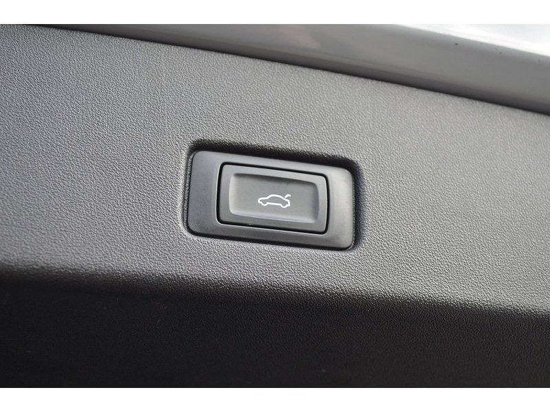 Used Audi Q4 e-tron 2021 for sale - 76599936: Photo 38