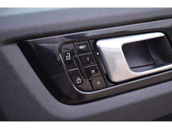 Used Porsche Cayenne 2019 for sale - 75191001: Photo 36