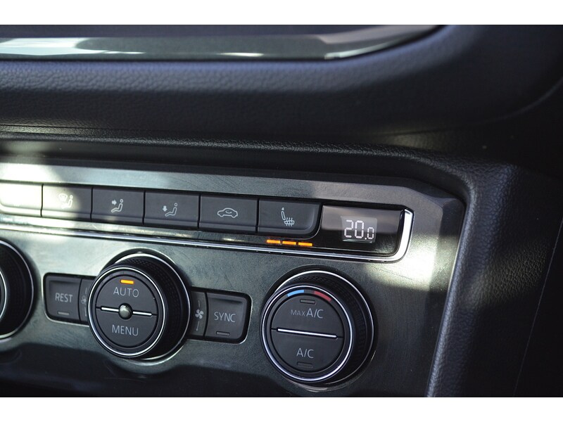 Used Volkswagen Tiguan 2018 for sale - 76778056: Photo 40