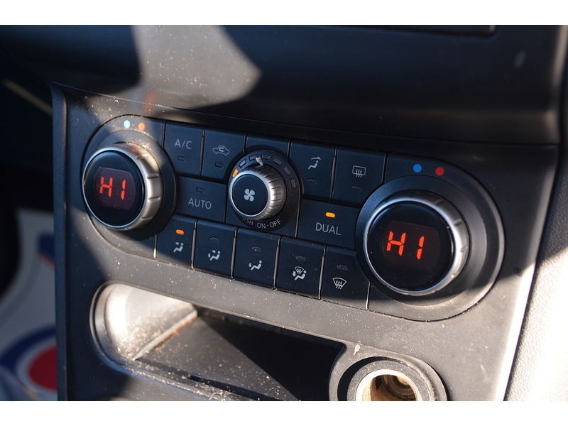 Used Nissan Qashqai 2011 for sale - 76879335: Photo 17