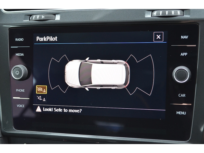 Used Volkswagen Golf 2017 for sale - 76320222: Photo 17