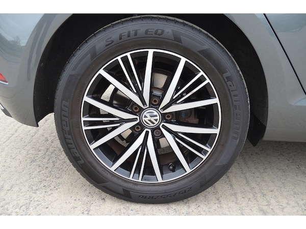 Used Volkswagen Golf 2017 for sale - 76320222: Photo 20