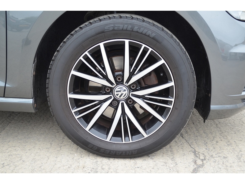 Used Volkswagen Golf 2017 for sale - 76320222: Photo 38