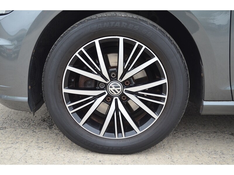 Used Volkswagen Golf 2017 for sale - 76320222: Photo 39