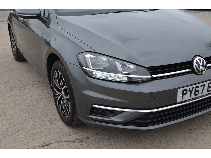 Used Volkswagen Golf 2017 for sale - 76320222: Photo 41