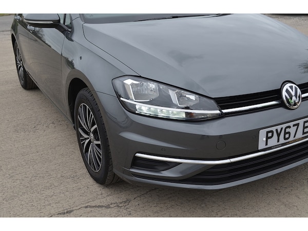 Used Volkswagen Golf 2017 for sale - 76320222: Photo 41