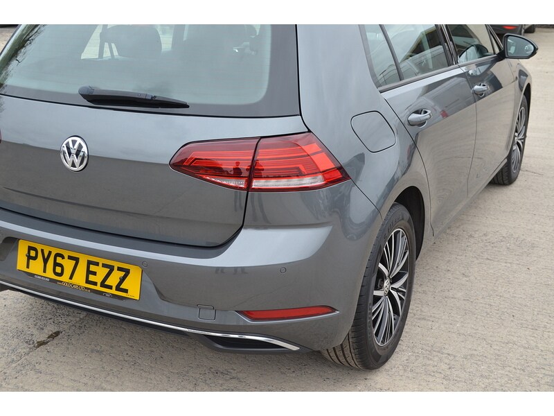 Used Volkswagen Golf 2017 for sale - 76320222: Photo 50
