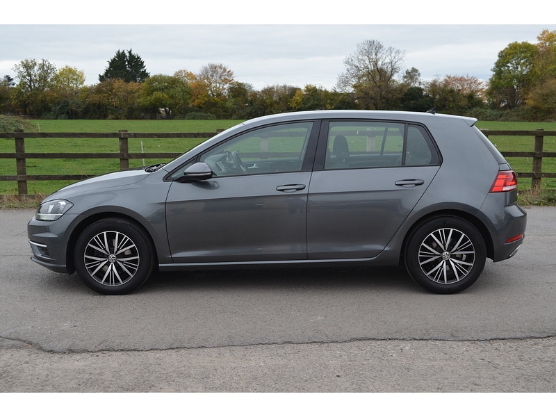 Used Volkswagen Golf 2017 for sale - 76320222: Photo 6