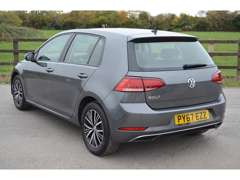 Used Volkswagen Golf 2017 for sale - 76320222: Photo 7