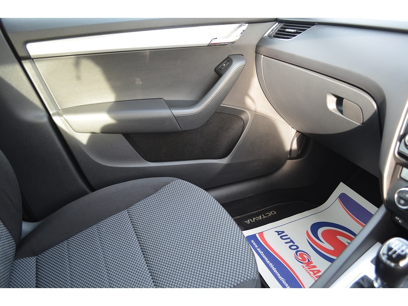 Used Skoda Octavia 2015 for sale - 76492162: Photo 31