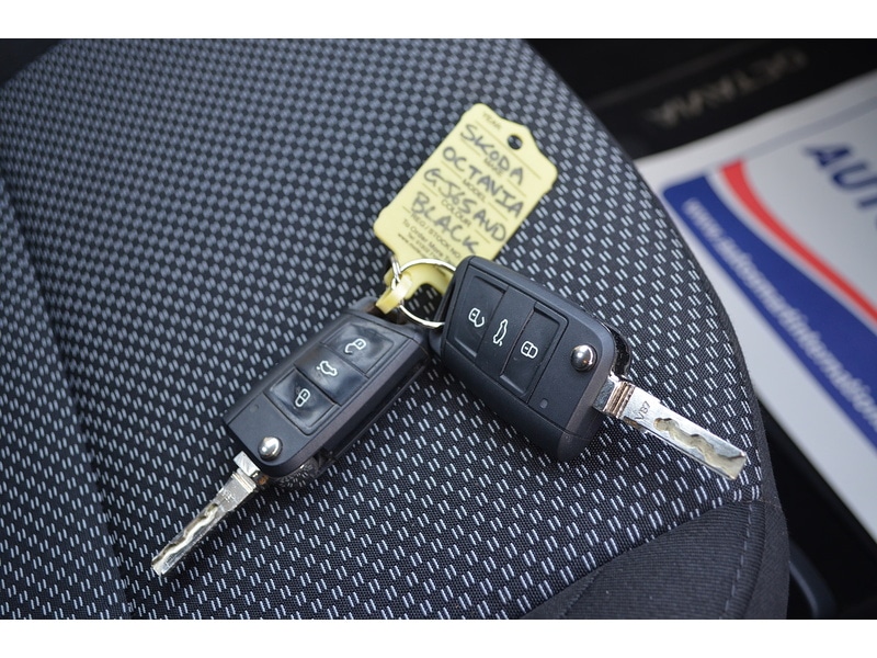 Used Skoda Octavia 2015 for sale - 76492162: Photo 34