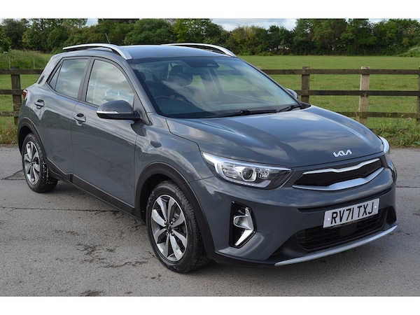 Used Kia Stonic 2021 for sale - 75182195: Photo 1
