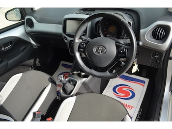 Used Toyota AYGO 2017 for sale - 76006745: Photo 2
