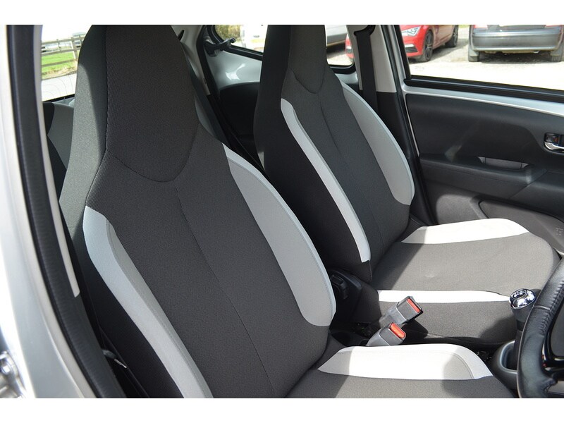 Used Toyota AYGO 2017 for sale - 76006745: Photo 30