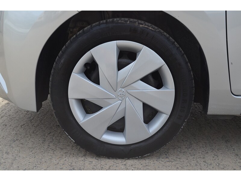 Used Toyota AYGO 2017 for sale - 76006745: Photo 33
