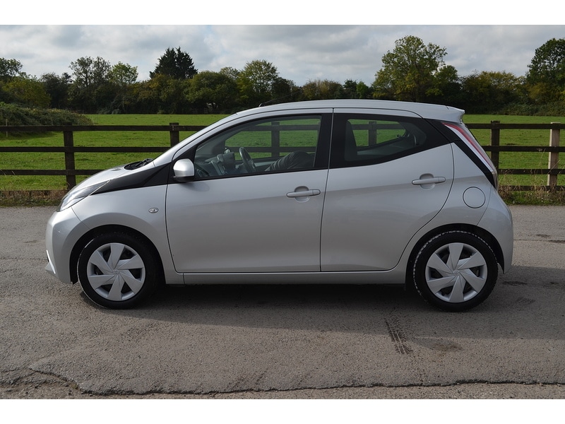 Used Toyota AYGO 2017 for sale - 76006745: Photo 6
