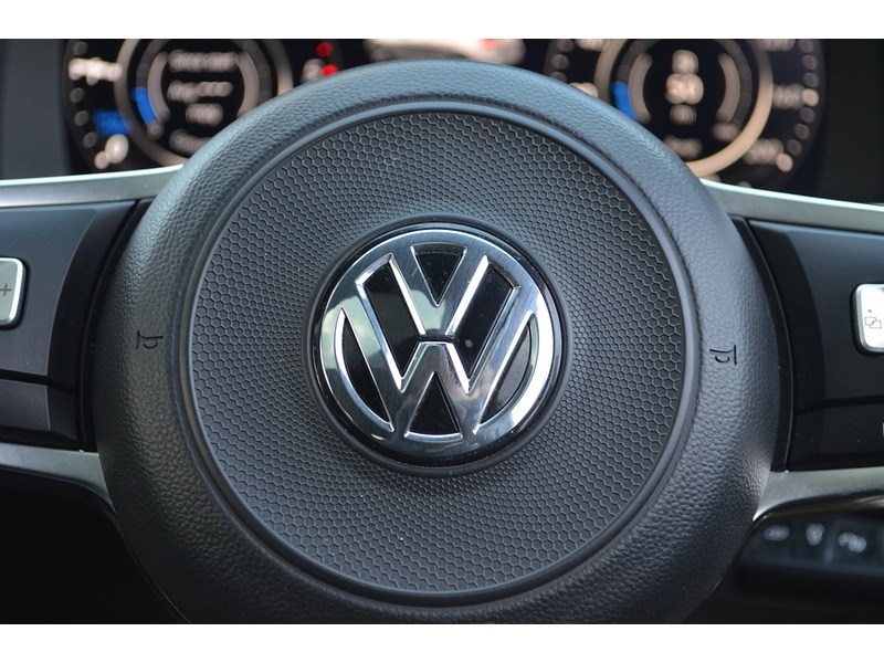 Used Volkswagen Golf 2018 for sale - 76778054: Photo 25