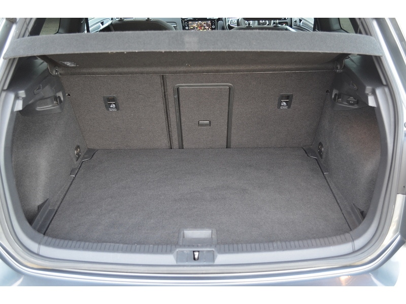 Used Volkswagen Golf 2018 for sale - 76778054: Photo 28