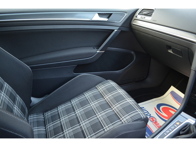 Used Volkswagen Golf 2018 for sale - 76778054: Photo 40