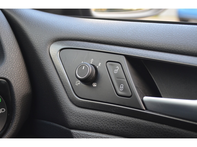 Used Volkswagen Golf 2018 for sale - 76778054: Photo 42