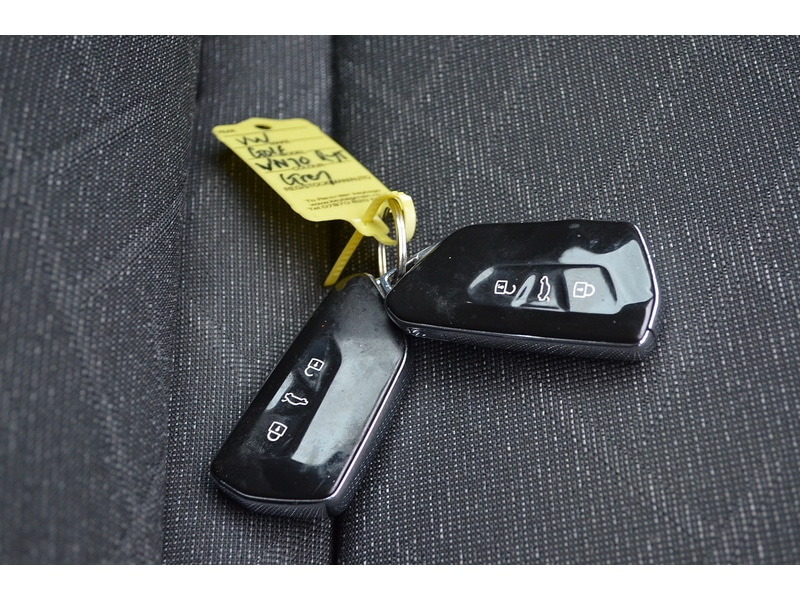 Used Volkswagen Golf 2020 for sale - 76470689: Photo 31