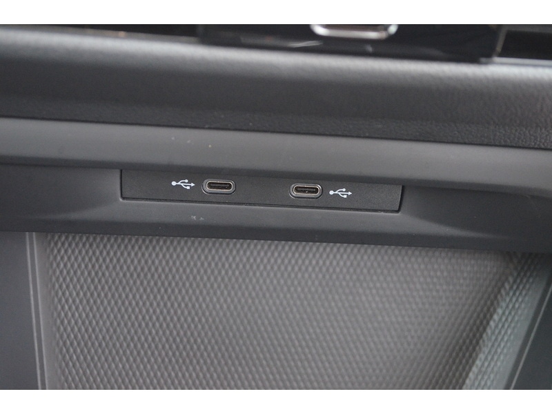 Used Volkswagen Golf 2020 for sale - 76470689: Photo 32