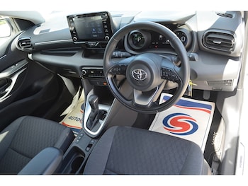 Used Toyota Yaris 2023 for sale - 78749971: Photo
