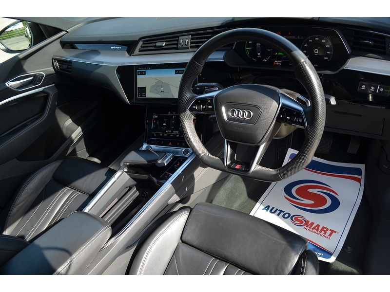 Used Audi e-tron 2020 for sale - 78163230: Photo 2