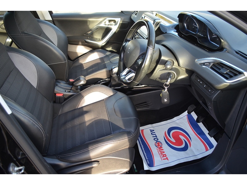 Used Peugeot 2008 2016 for sale - 76341111: Photo 13