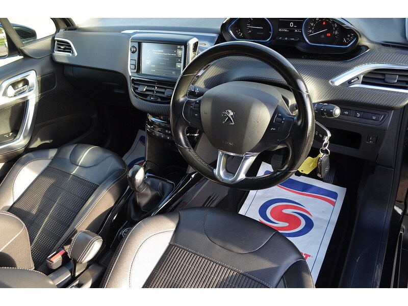 Used Peugeot 2008 2016 for sale - 76341111: Photo 2