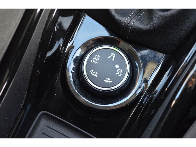Used Peugeot 2008 2016 for sale - 76341111: Photo 24