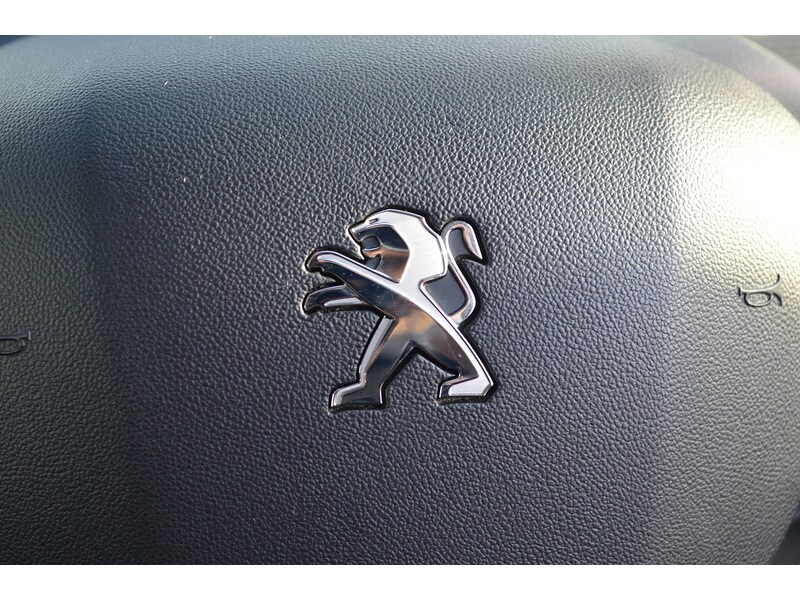 Used Peugeot 2008 2016 for sale - 76341111: Photo 28