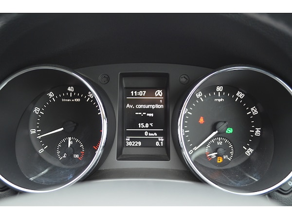 Used Skoda Yeti 2015 for sale - 76232395: Photo 18