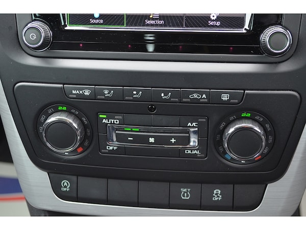 Used Skoda Yeti 2015 for sale - 76232395: Photo 19