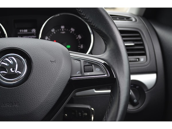 Used Skoda Yeti 2015 for sale - 76232395: Photo 27