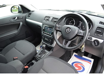 Used Skoda Yeti 2015 for sale - 76232395: Photo 2