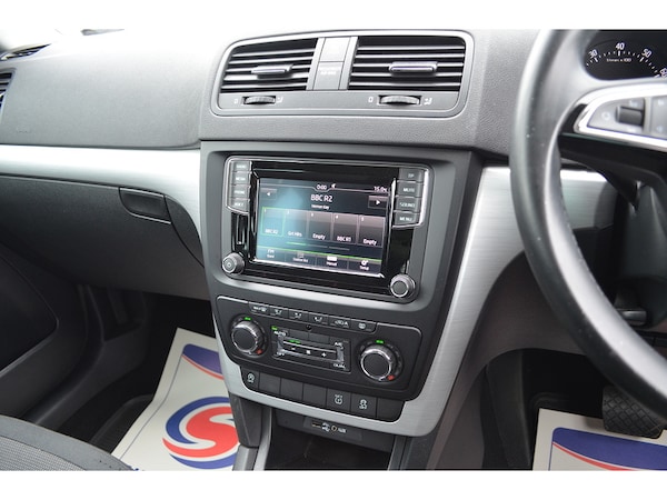 Used Skoda Yeti 2015 for sale - 76232395: Photo 31
