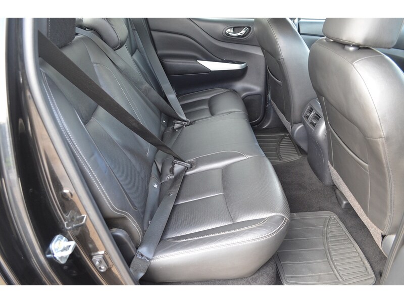 Used Nissan Navara 2018 for sale - 78107311: Photo 17