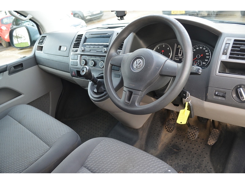 Used Volkswagen Transporter 2015 for sale - 77125711: Photo 2
