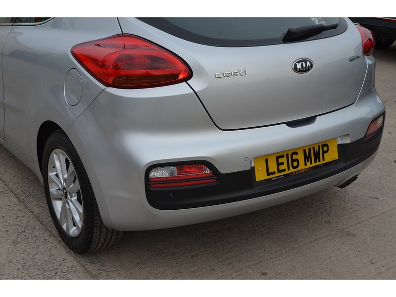 Used Kia Pro Ceed 2016 for sale - 77998378: Photo 40