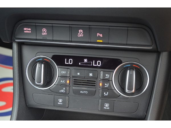 Used Audi Q3 2017 for sale - 75643073: Photo 32