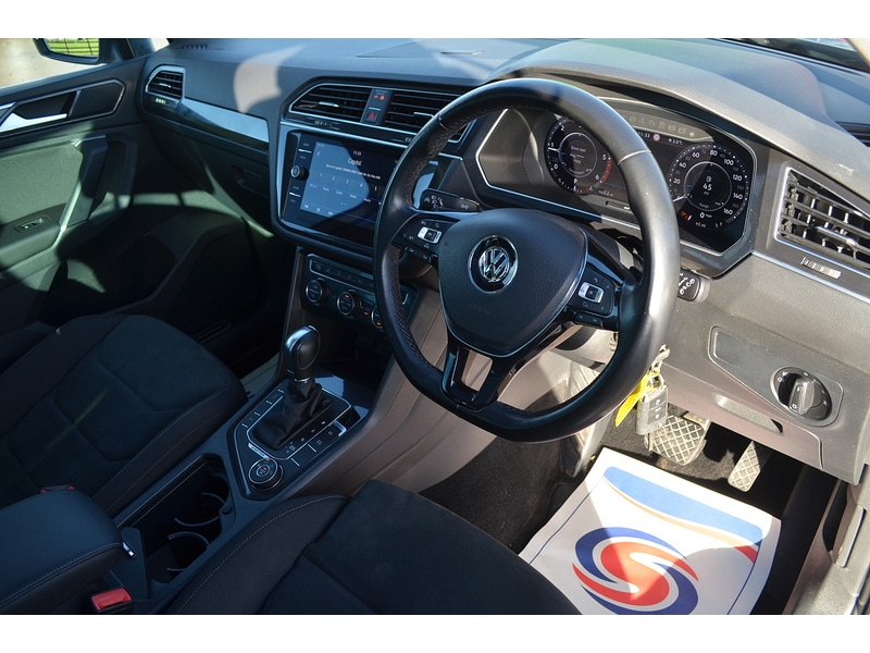 Used Volkswagen Tiguan 2018 for sale - 77998372: Photo 2