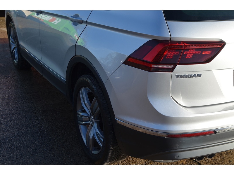 Used Volkswagen Tiguan 2018 for sale - 77998372: Photo 51